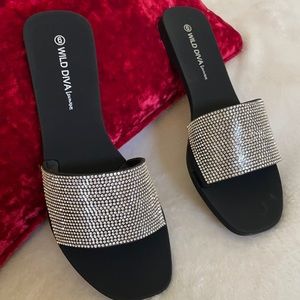 New new black and small diamond every diamond is good